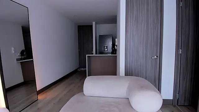 Kaarla    online show from 02-08-26, 09:56