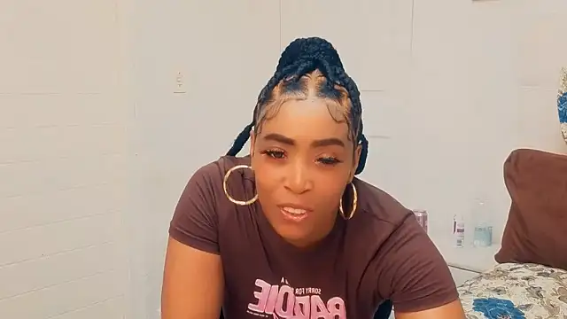 Snapshot of GiantBootyMilf chatting on 05-23-26, 05:45 GiantBootyMilf online show from 05-23-26, 05:45