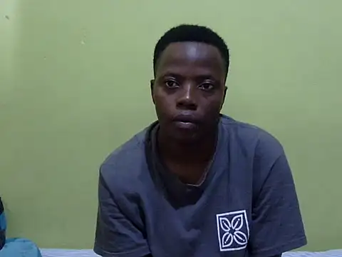 Snapshot of QUEEN-LIZ chatting on 11-09-25, 06:06 QUEEN-LIZ online show from 11-09-25, 06:06