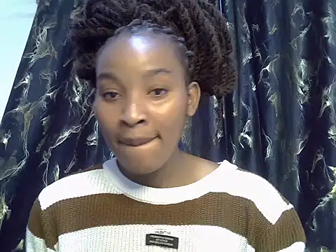 Snapshot of cute-alexis chatting on 05-13-26, 01:29 cute-alexis online show from 05-13-26, 01:29