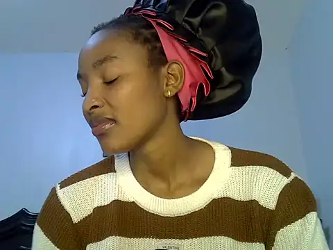 Snapshot of cute-alexis chatting on 05-11-26, 04:15 cute-alexis online show from 05-11-26, 04:15