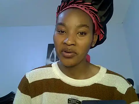 Snapshot of cute-alexis chatting on 05-11-26, 12:50 cute-alexis online show from 05-11-26, 12:50
