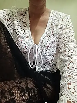 Snapshot of YunLem chatting on 06-10-26, 01:51 YunLem online show from 06-10-26, 01:51