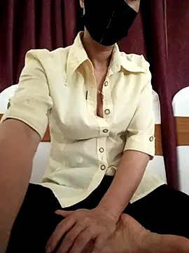 YunLem online show from 03-14-25, 05:59