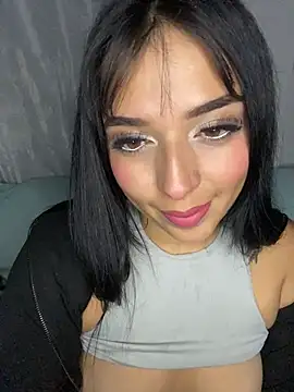 Snapshot of Loren_sexx6 chatting on 02-28-26, 04:45 Loren sexx6 online show from 02-28-26, 04:45