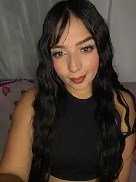 Snapshot of Loren_sexx6 chatting on 02-25-26, 02:56 Loren sexx6 online show from 02-25-26, 02:56