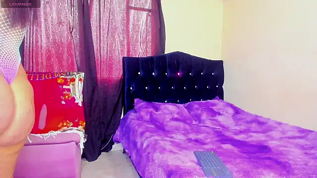 scarlet tommy online show from 11-29-25, 03:56