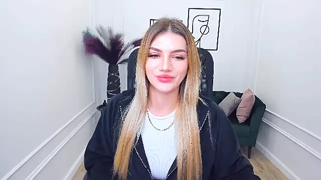 SelenaeMoore online show from 09-20-25, 07:30