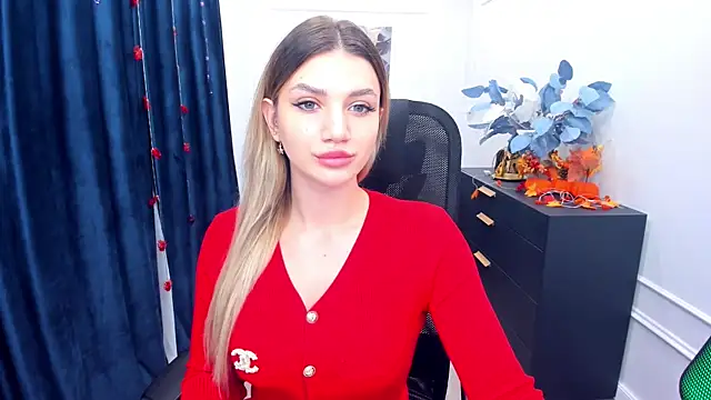 SelenaeMoore online show from 10-29-25, 03:38