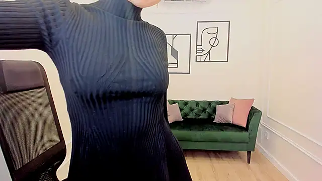 SelenaeMoore online show from 11-06-25, 03:32