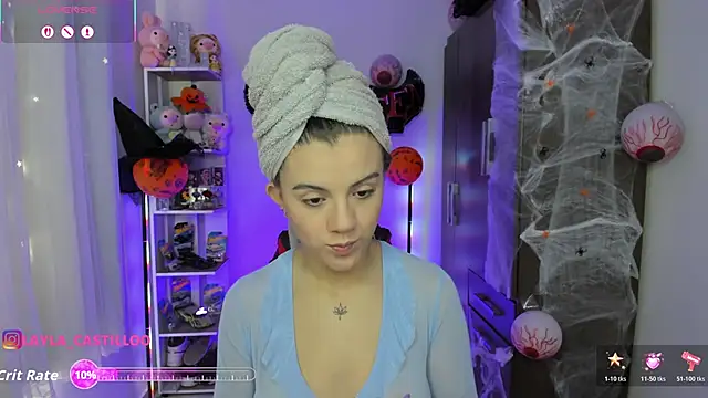 Layla castilloo online show from 10-24-25, 03:00