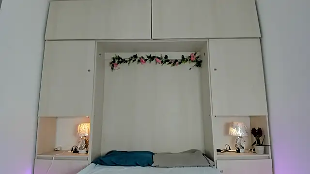 KendallRosse1 online show from 03-11-26, 12:10