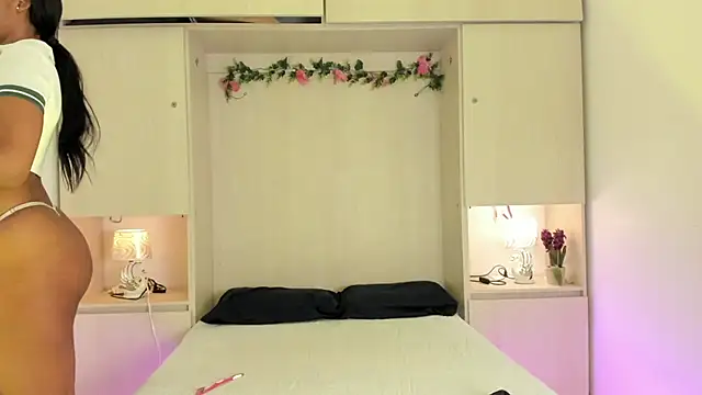 KendallRosse1 online show from 12-19-25, 12:40