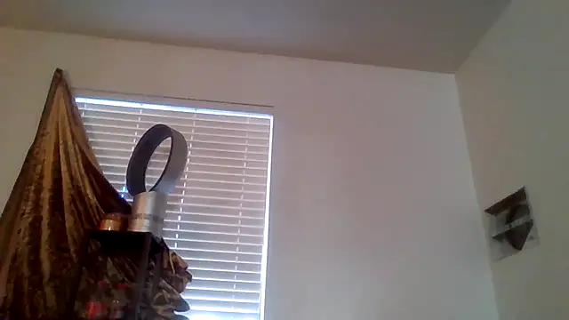 Snapshot of urgoodtime chatting on 05-13-26, 04:25 urgoodtime online show from 05-13-26, 04:25