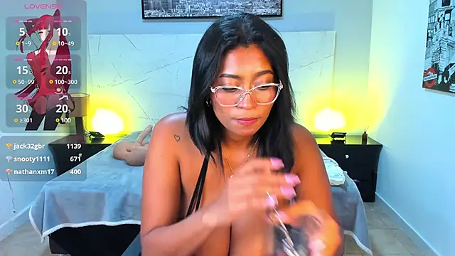 LAYLATAYLOR  online show from 01-25-25, 06:01