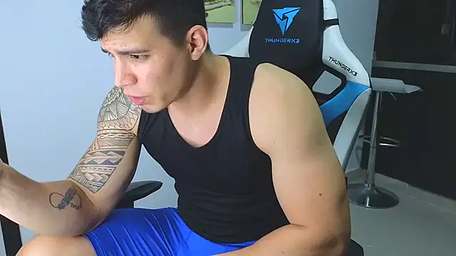 Ethanstill1 online show from 02-01-25, 03:52