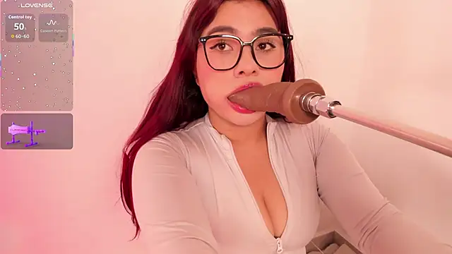 Snapshot of Danna_adams01 chatting on 02-02-26, 05:45 Danna adams01 online show from 02-02-26, 05:45