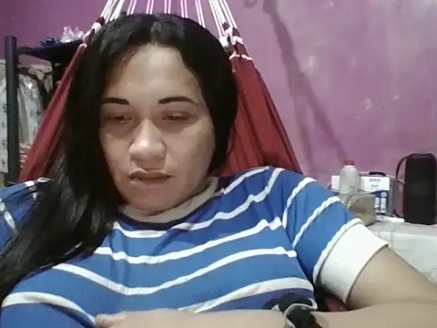 Snapshot of iaradias chatting on 10-16-25, 08:39 iaradias online show from 10-16-25, 08:39