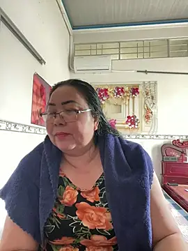 Snapshot of NDith chatting on 07-05-26, 04:19 NDith online show from 07-05-26, 04:19