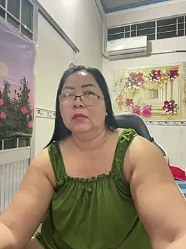 Snapshot of NDith chatting on 06-18-26, 09:42 NDith online show from 06-18-26, 09:42
