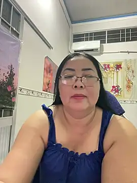 Snapshot of NDith chatting on 06-21-26, 01:06 NDith online show from 06-21-26, 01:06