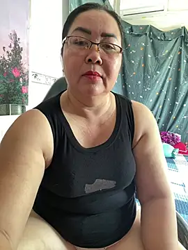Snapshot of NDith chatting on 07-23-26, 01:19 NDith online show from 07-23-26, 01:19
