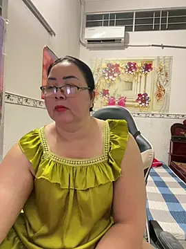 Snapshot of NDith chatting on 06-30-26, 11:21 NDith online show from 06-30-26, 11:21