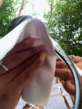 Snapshot of NAUGHTY_LITTLE_18 chatting on 02-26-26, 09:26 NAUGHTY LITTLE 18 online show from 02-26-26, 09:26