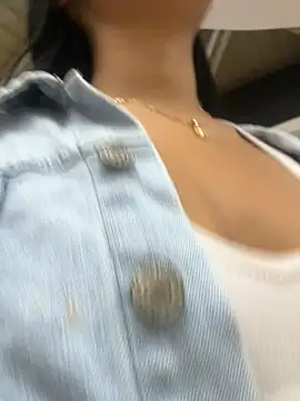 Snapshot of NAUGHTY_LITTLE_18 chatting on 09-23-25, 09:22 NAUGHTY LITTLE 18 online show from 09-23-25, 09:22