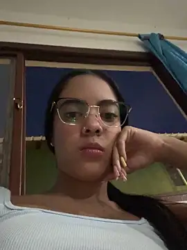 Snapshot of NAUGHTY_LITTLE_18 chatting on 02-12-26, 11:48 NAUGHTY LITTLE 18 online show from 02-12-26, 11:48