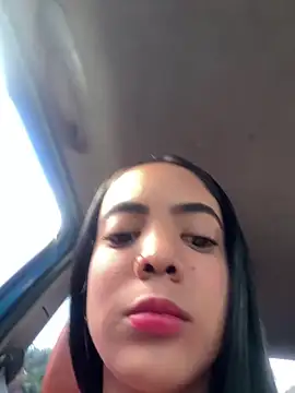 Snapshot of NAUGHTY_LITTLE_18 chatting on 10-17-25, 09:05 NAUGHTY LITTLE 18 online show from 10-17-25, 09:05