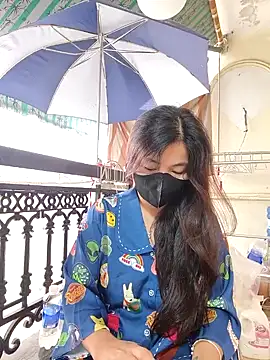 lyna bl online show from 11-28-25, 01:06