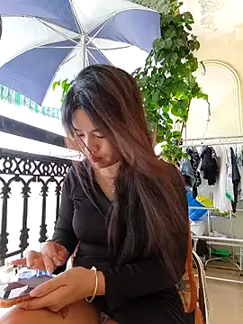 lyna bl online show from 10-16-25, 01:58