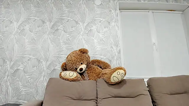 Karina sunny online show from 03-17-25, 06:00