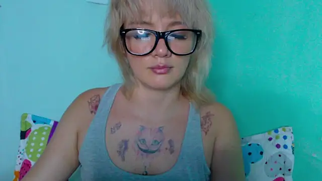 kitten sweet online show from 02-04-25, 11:06