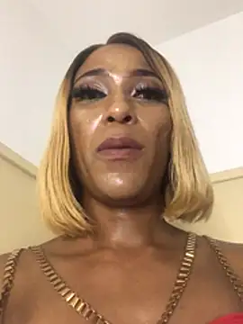 Snapshot of Kylie_Hairy_Bbc chatting on 02-14-26, 05:02 Kylie Hairy Bbc online show from 02-14-26, 05:02