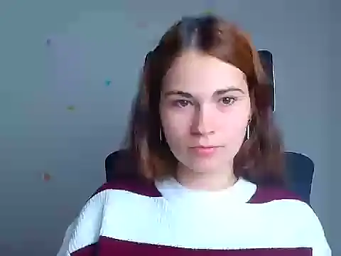 Snapshot of Loon_Amore chatting on 10-17-25, 05:55 Loon Amore online show from 10-17-25, 05:55