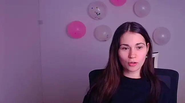 Snapshot of Loon_Amore chatting on 02-19-25, 07:37 Loon Amore online show from 02-19-25, 07:37