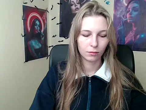 StrangerGi online show from 04-18-26, 06:05