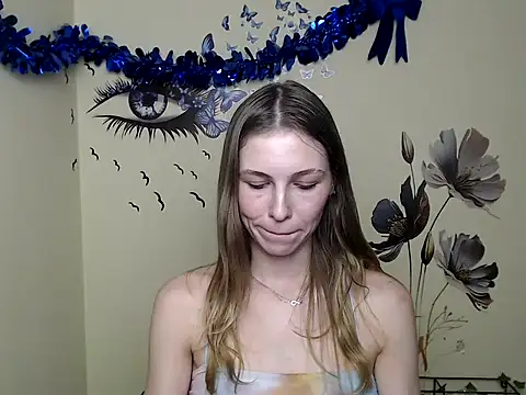 Snapshot of StrangerGi chatting on 01-31-25, 04:03 StrangerGi online show from 01-31-25, 04:03