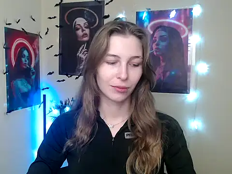 StrangerGi online show from 12-17-25, 07:13