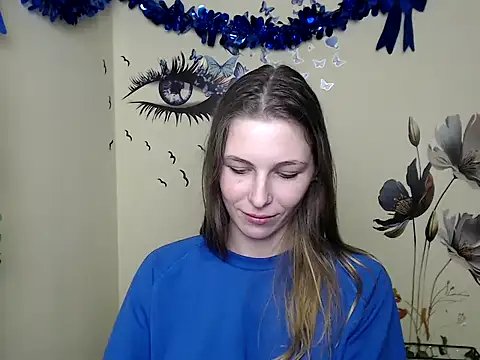 Snapshot of StrangerGi chatting on 02-15-25, 04:12 StrangerGi online show from 02-15-25, 04:12