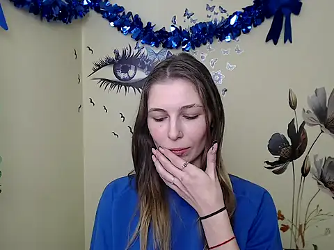 Snapshot of StrangerGi chatting on 02-15-25, 10:00 StrangerGi online show from 02-15-25, 10:00