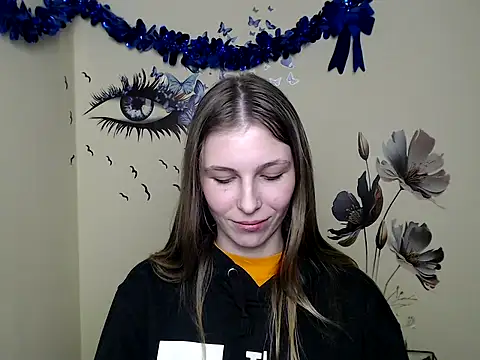 Snapshot of StrangerGi chatting on 02-26-25, 07:21 StrangerGi online show from 02-26-25, 07:21