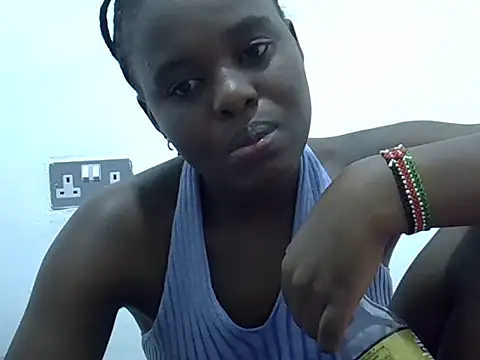 Snapshot of dirtyshowgirl chatting on 04-26-26, 07:22 dirtyshowgirl online show from 04-26-26, 07:22