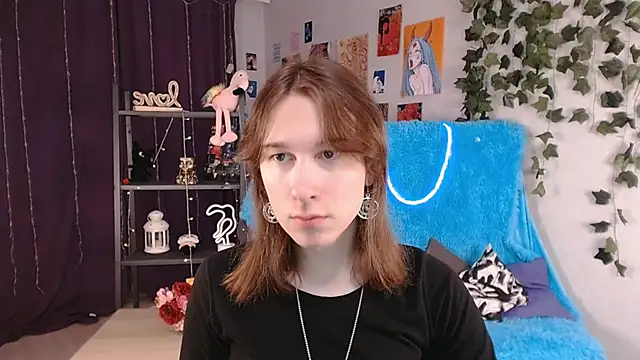 Hermione Reid online show from 01-24-25, 04:16