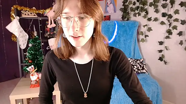 Hermione Reid online show from 01-15-25, 04:15