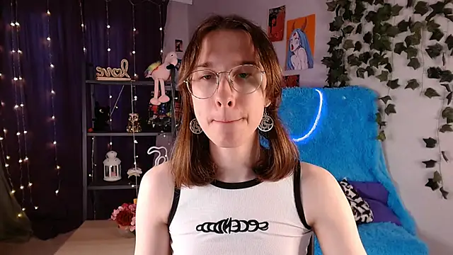 Hermione Reid online show from 01-19-25, 08:50