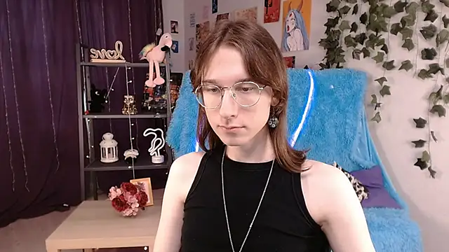 Hermione Reid online show from 01-25-25, 10:29