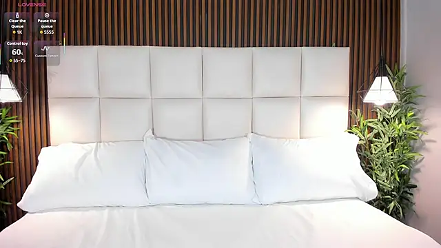 CailynBrowm online show from 12-23-25, 04:12